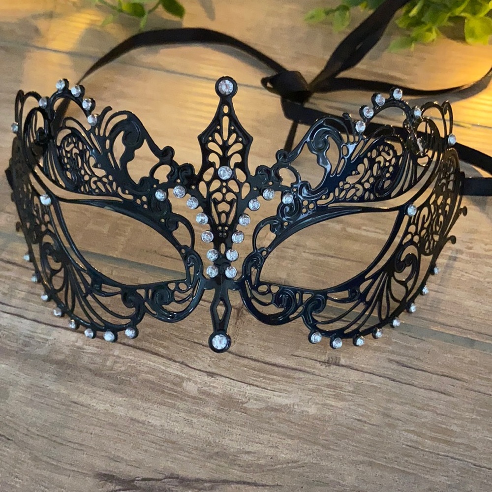 Women’s Masquerade Mask